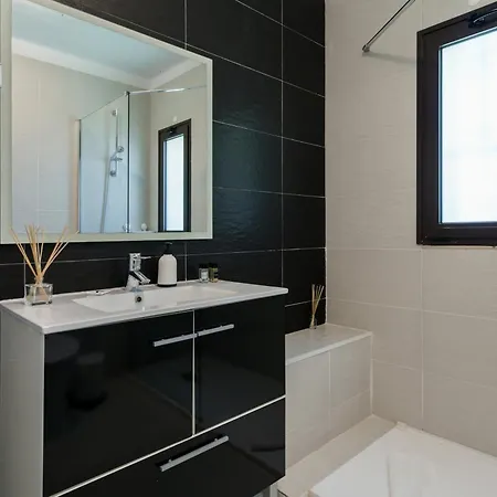 Lucio By Sapvillas וילהמורה