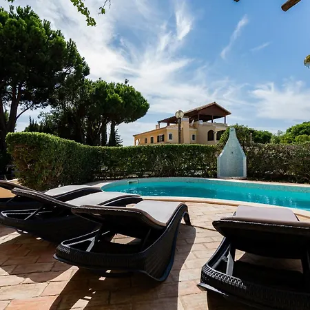 וילה Lucio By Sapvillas וילהמורה